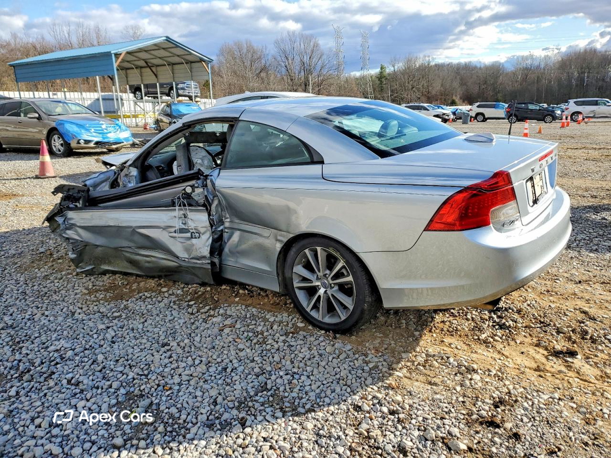 Volvo C70 2011