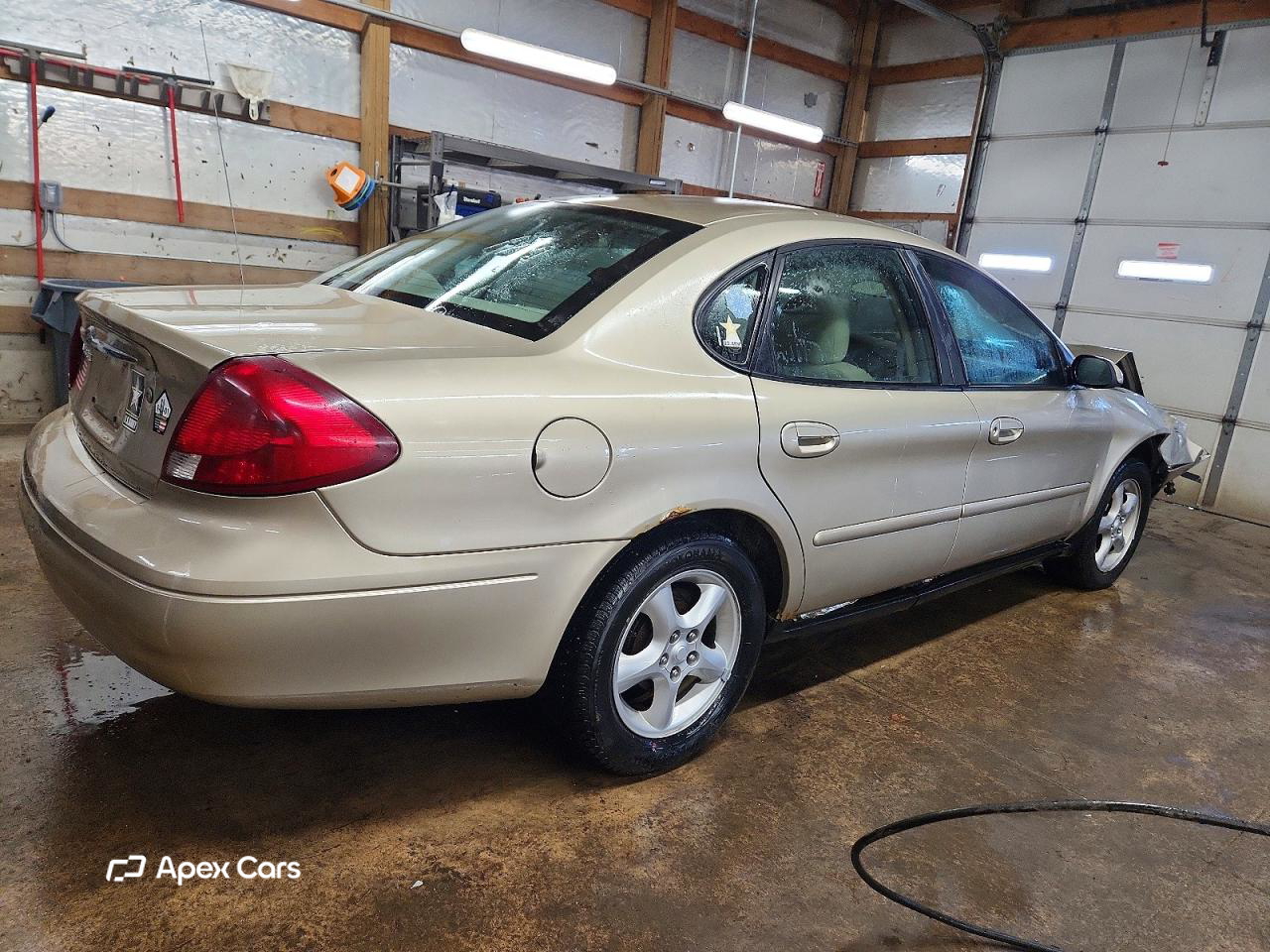 Ford Taurus 2001