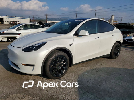 Tesla Model Y 2024 - Image 1 of 13