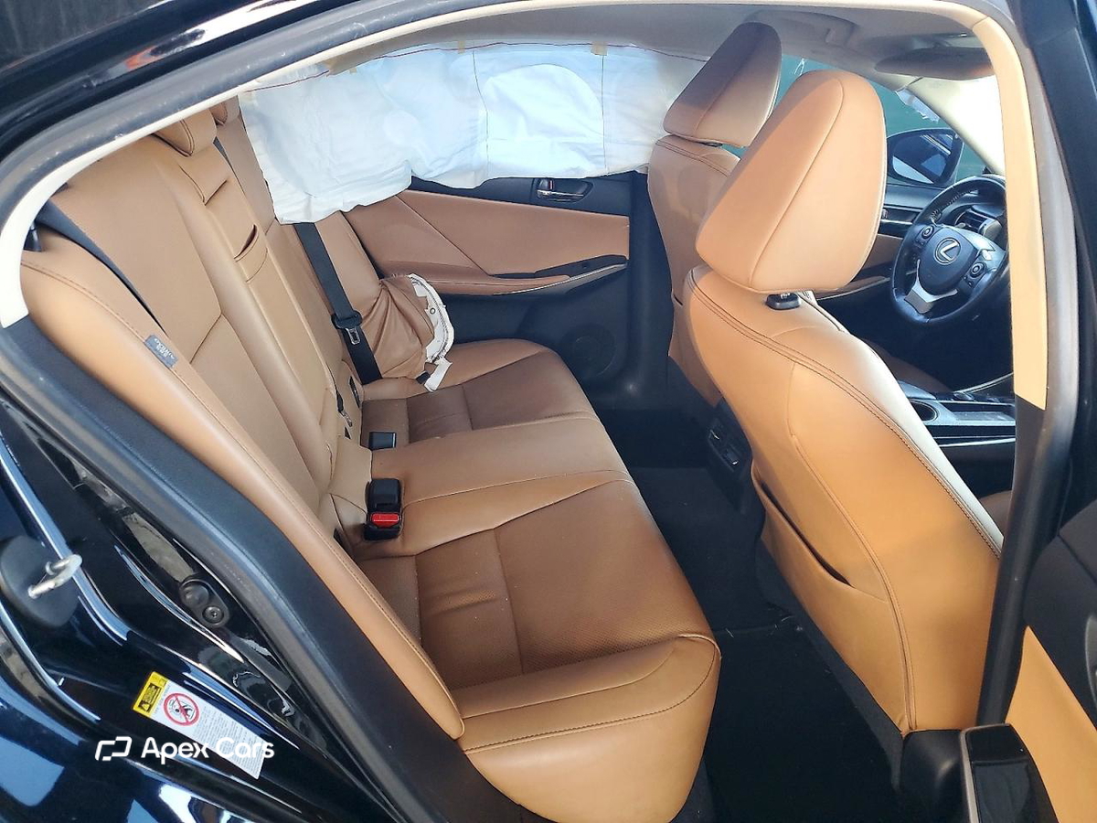 Lexus IS 2015