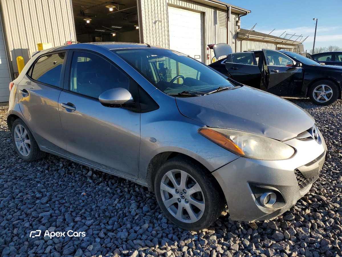 Mazda 2 2014