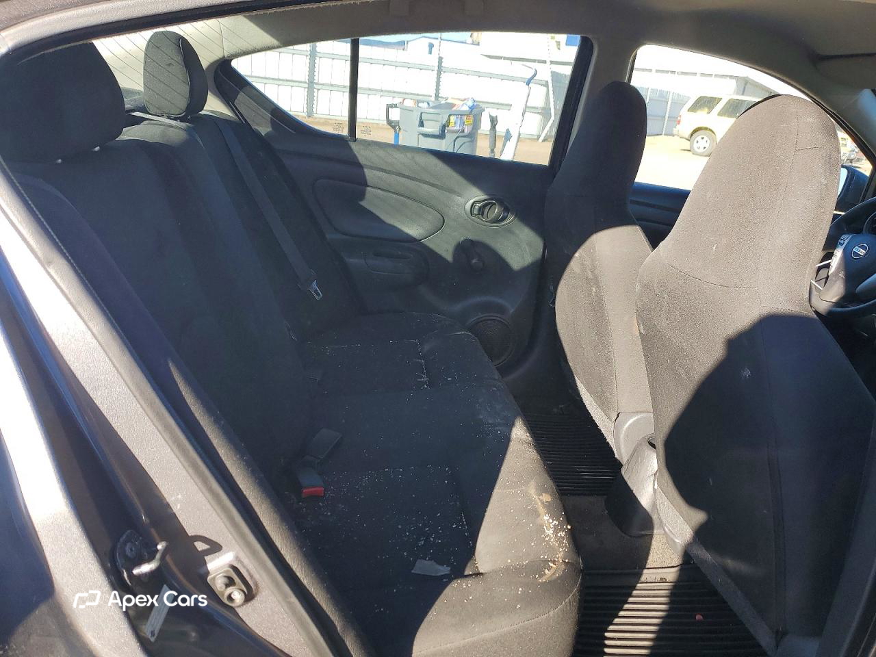 Versa 2016