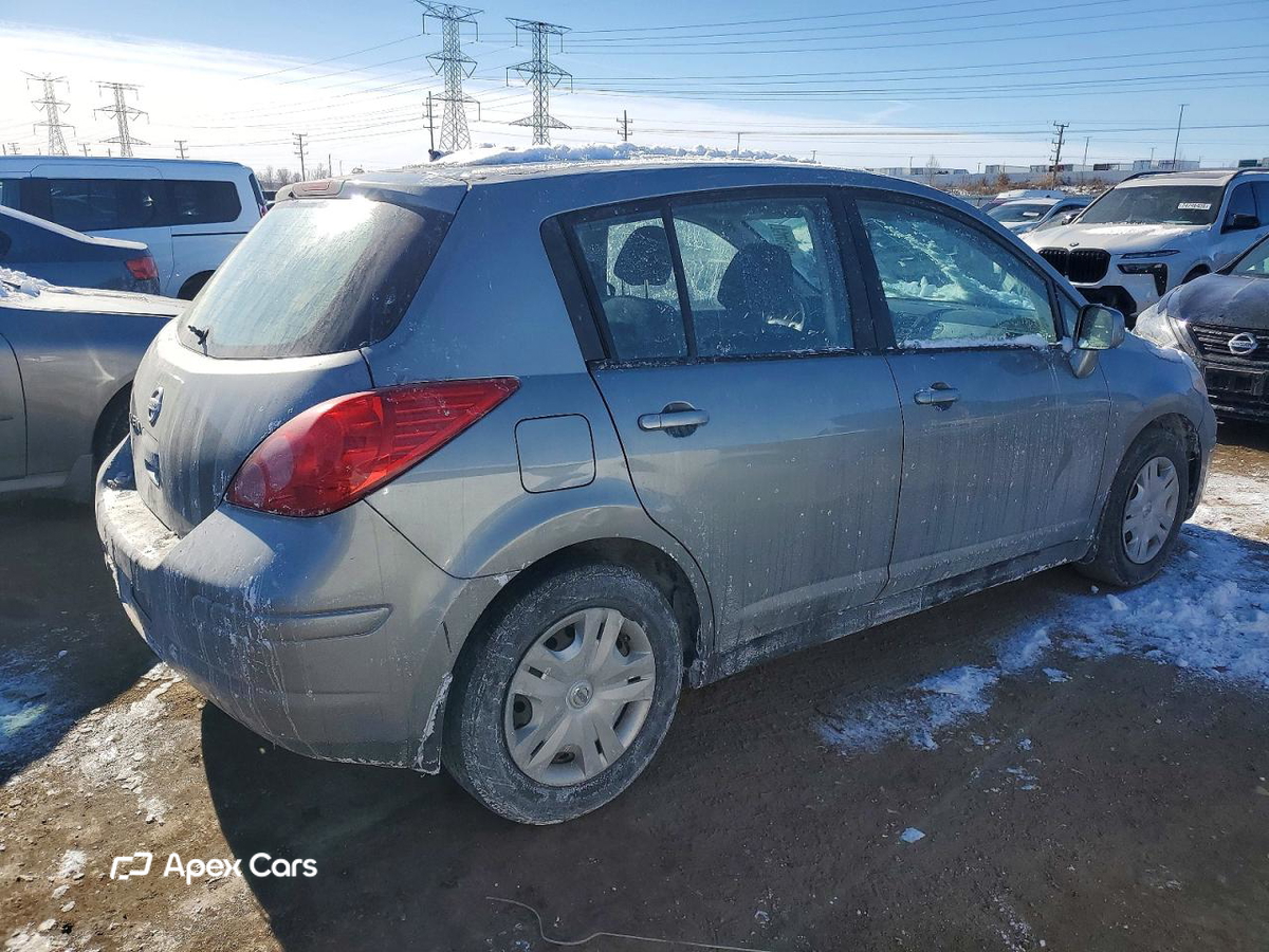 Nissan Versa 2012