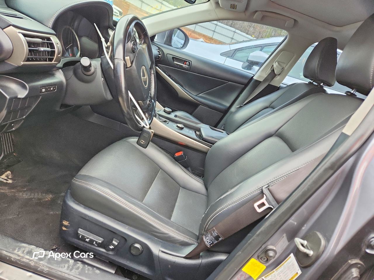 Lexus IS 2015