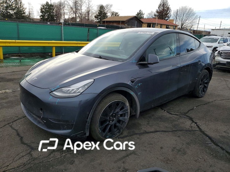 Tesla Model Y 2022 - Image 1 of 13