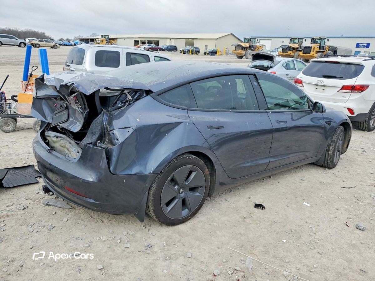 Tesla Model 3 2022