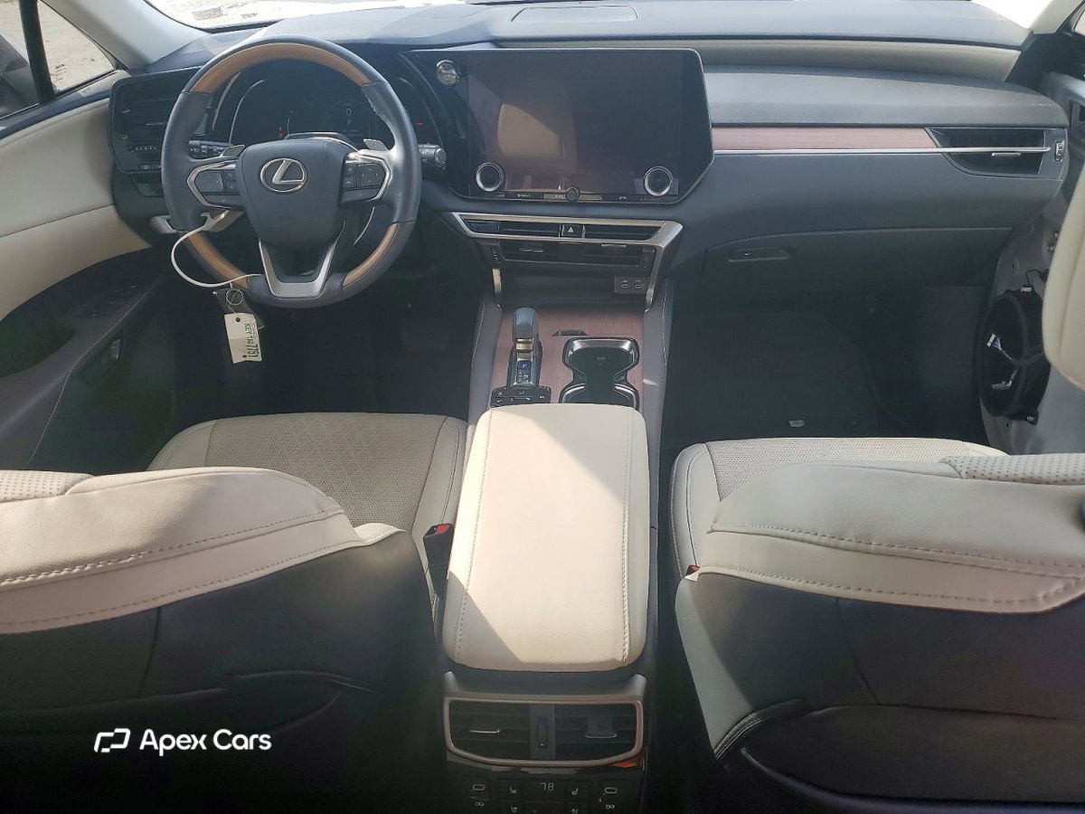 Lexus RX 2023