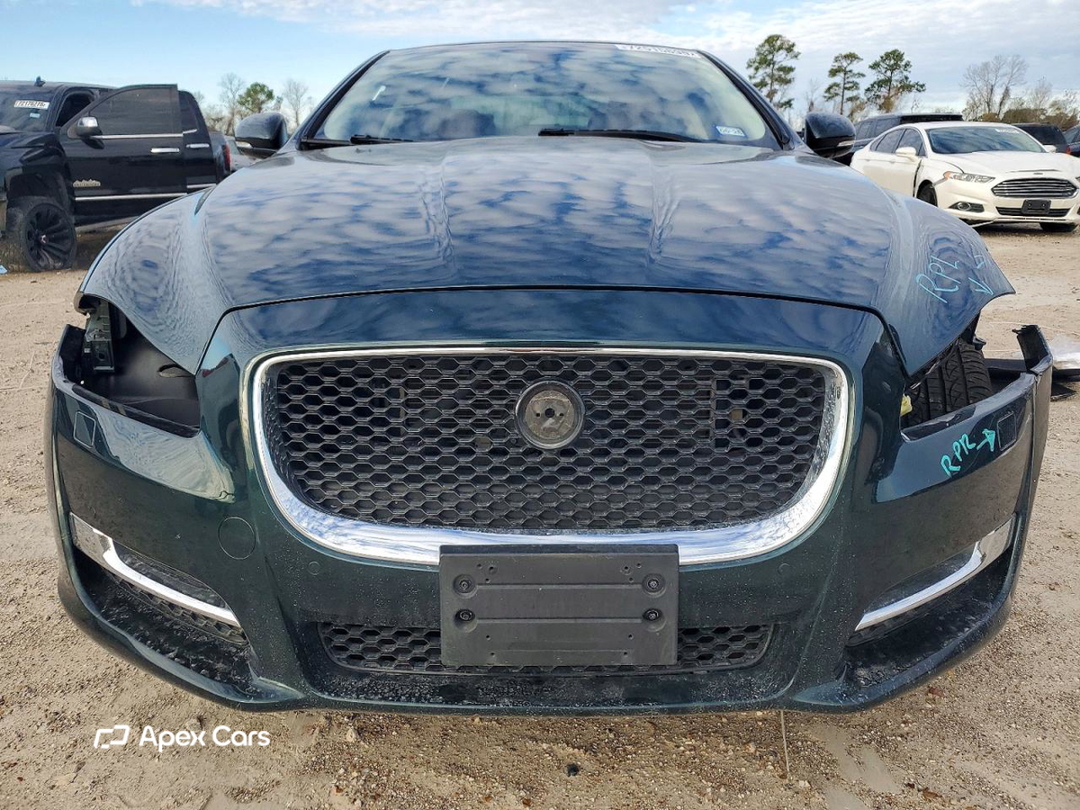 Jaguar XJ 2016