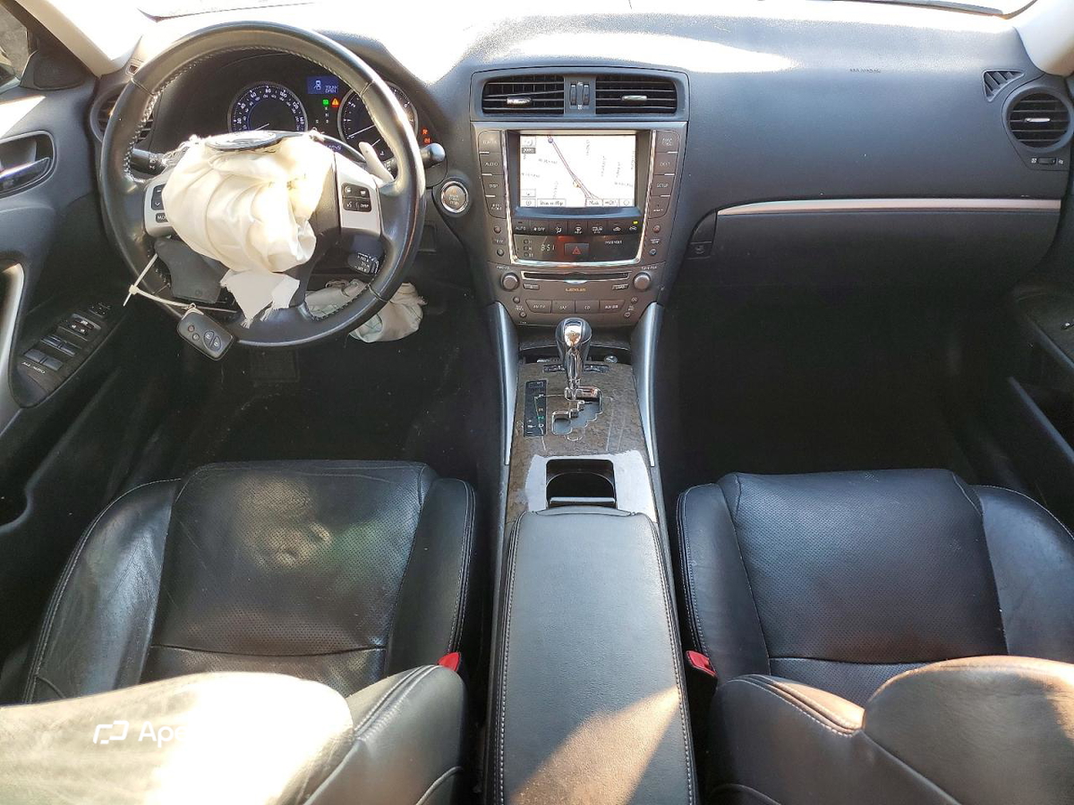 Lexus IS 2012