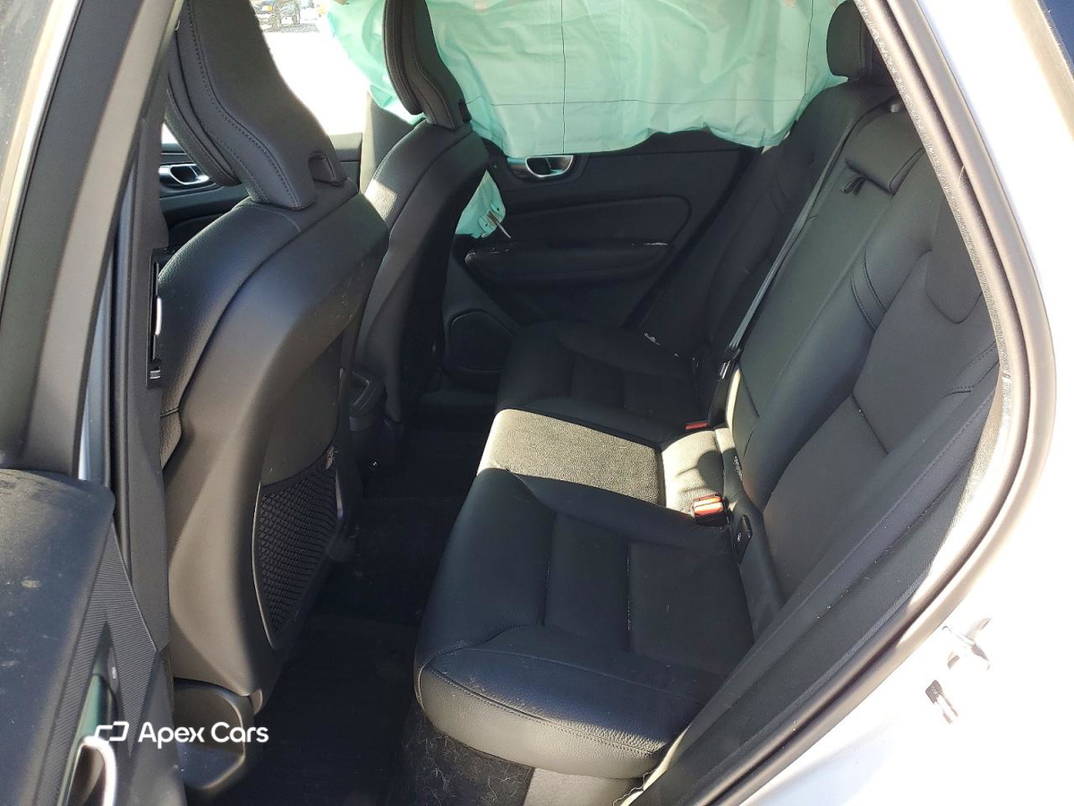 Volvo XC60 2025