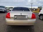 Lincoln Town Car 2010