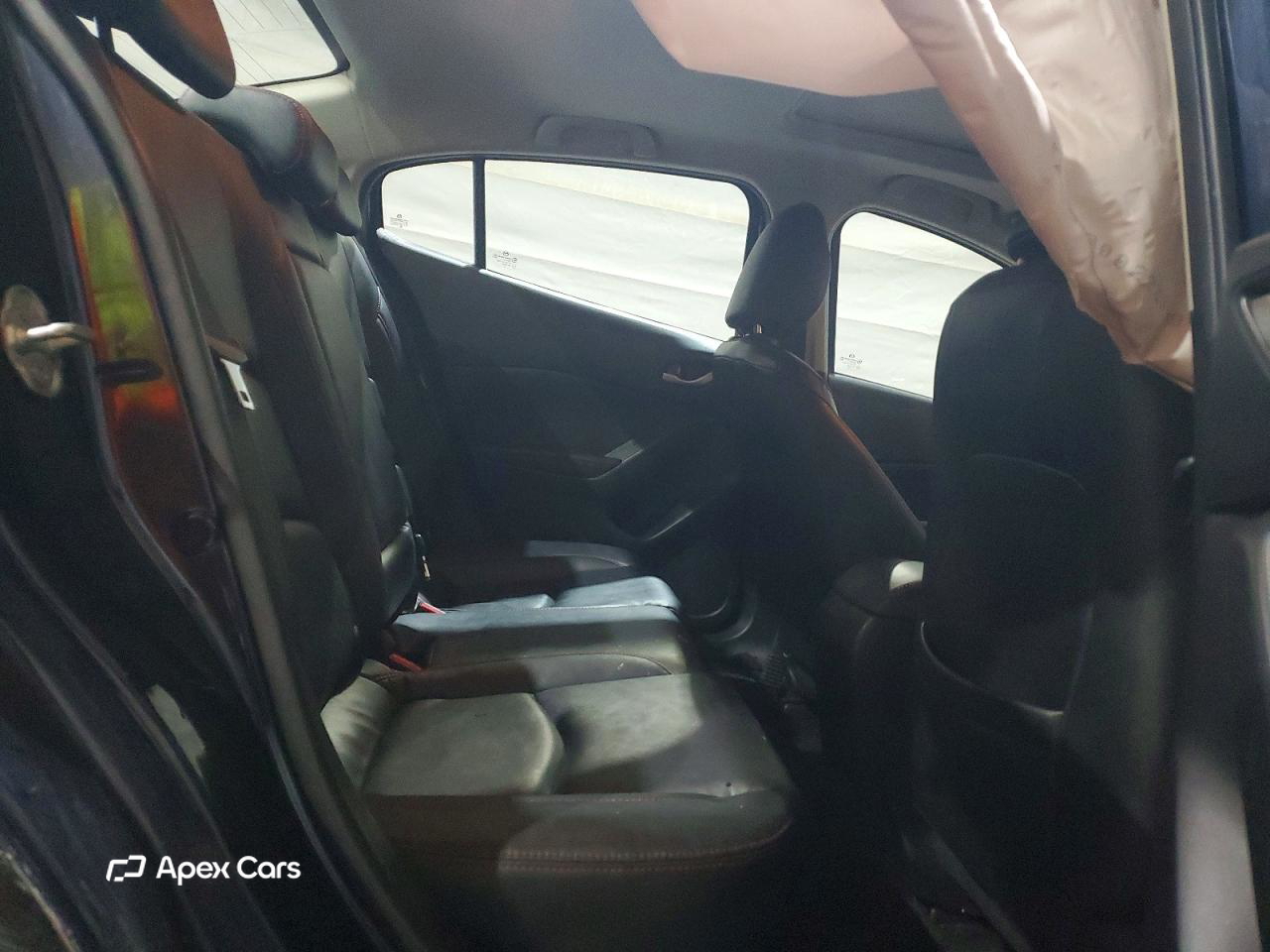 Mazda 3 2015