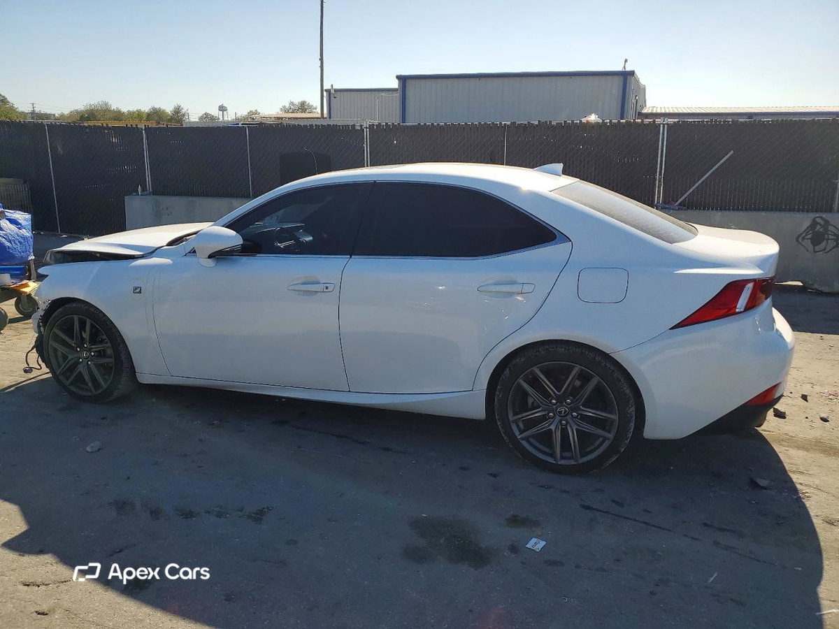 Lexus IS 2015