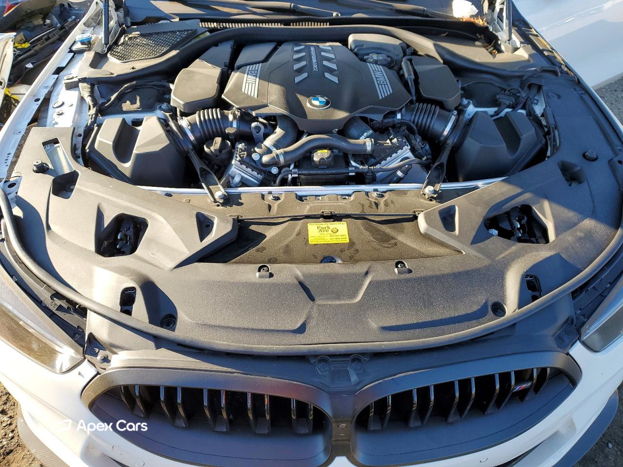 BMW M8 2023