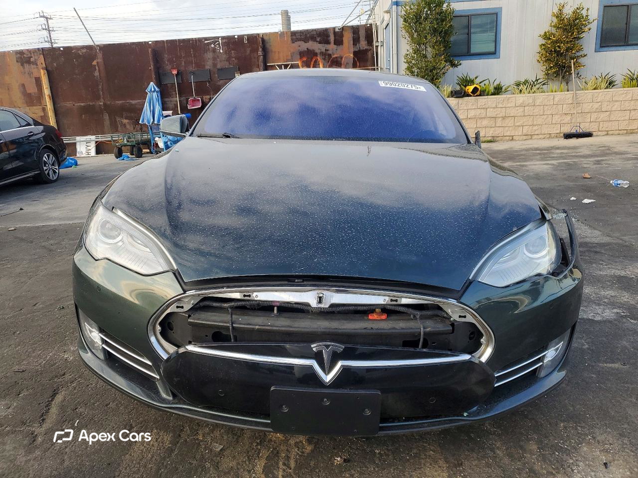 Tesla Model S 2014