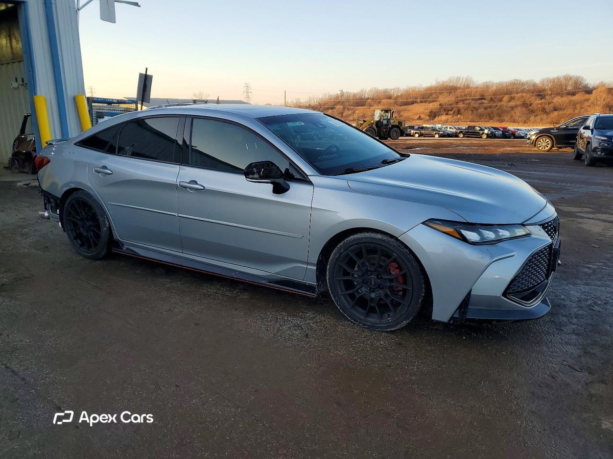 Toyota Avalon 2020