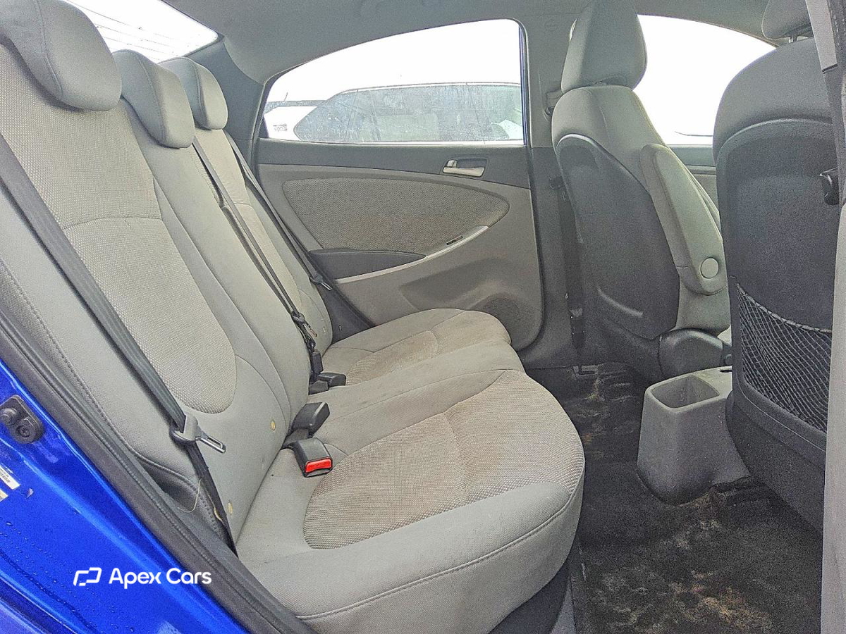 Hyundai Accent 2013