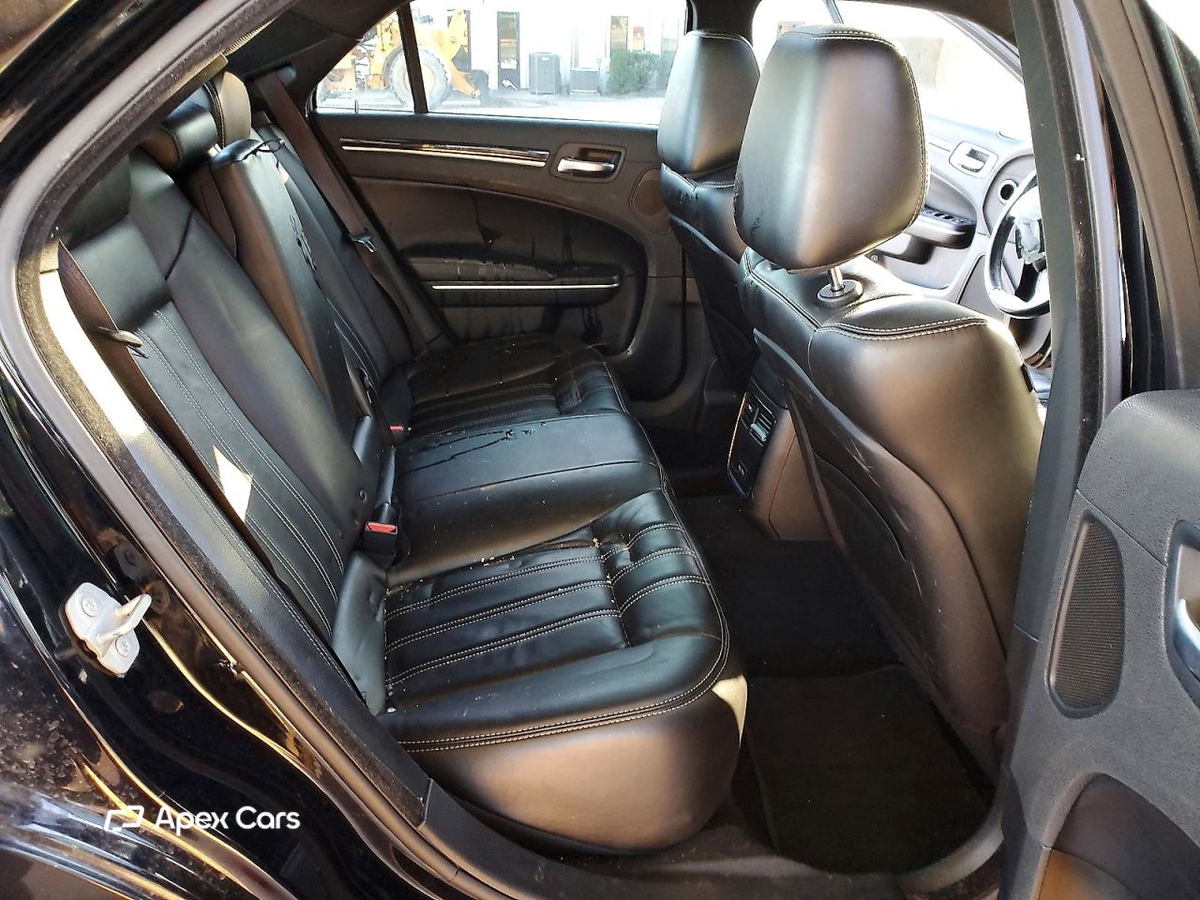 Chrysler 300 2021