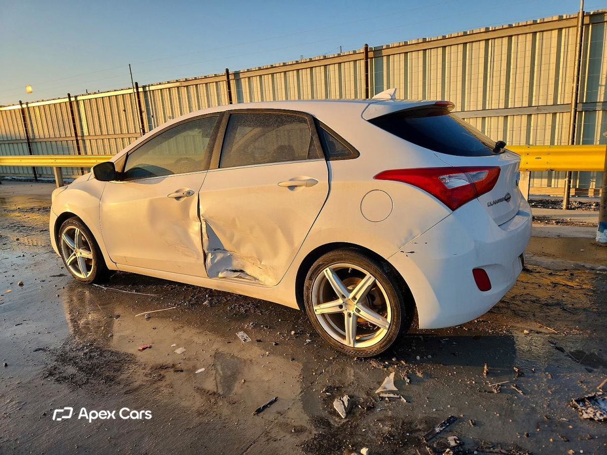 Hyundai Elantra 2013