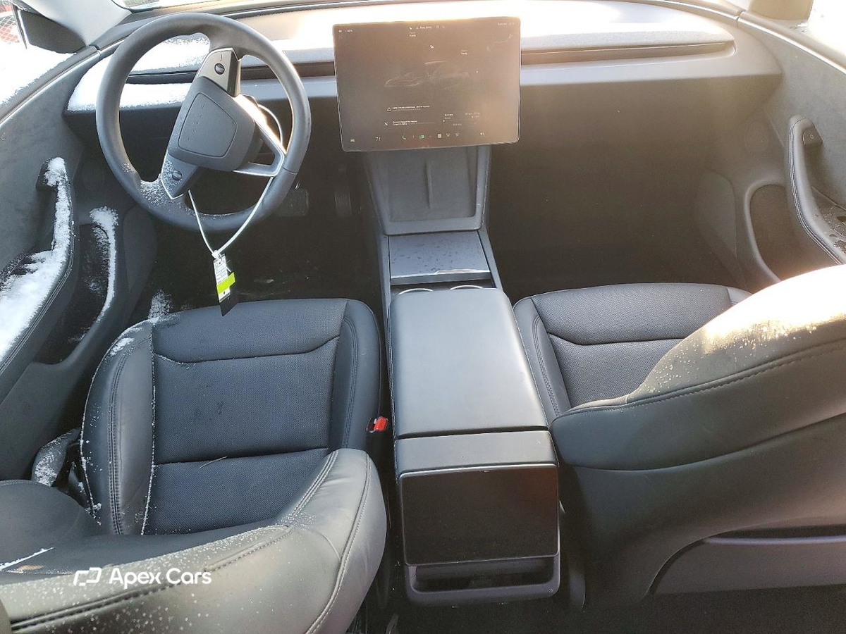 Tesla Model 3 2024