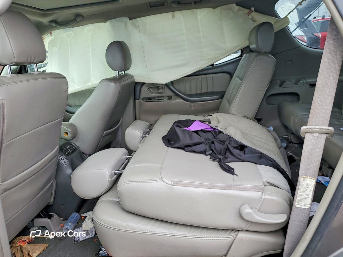Toyota Sequoia 2006