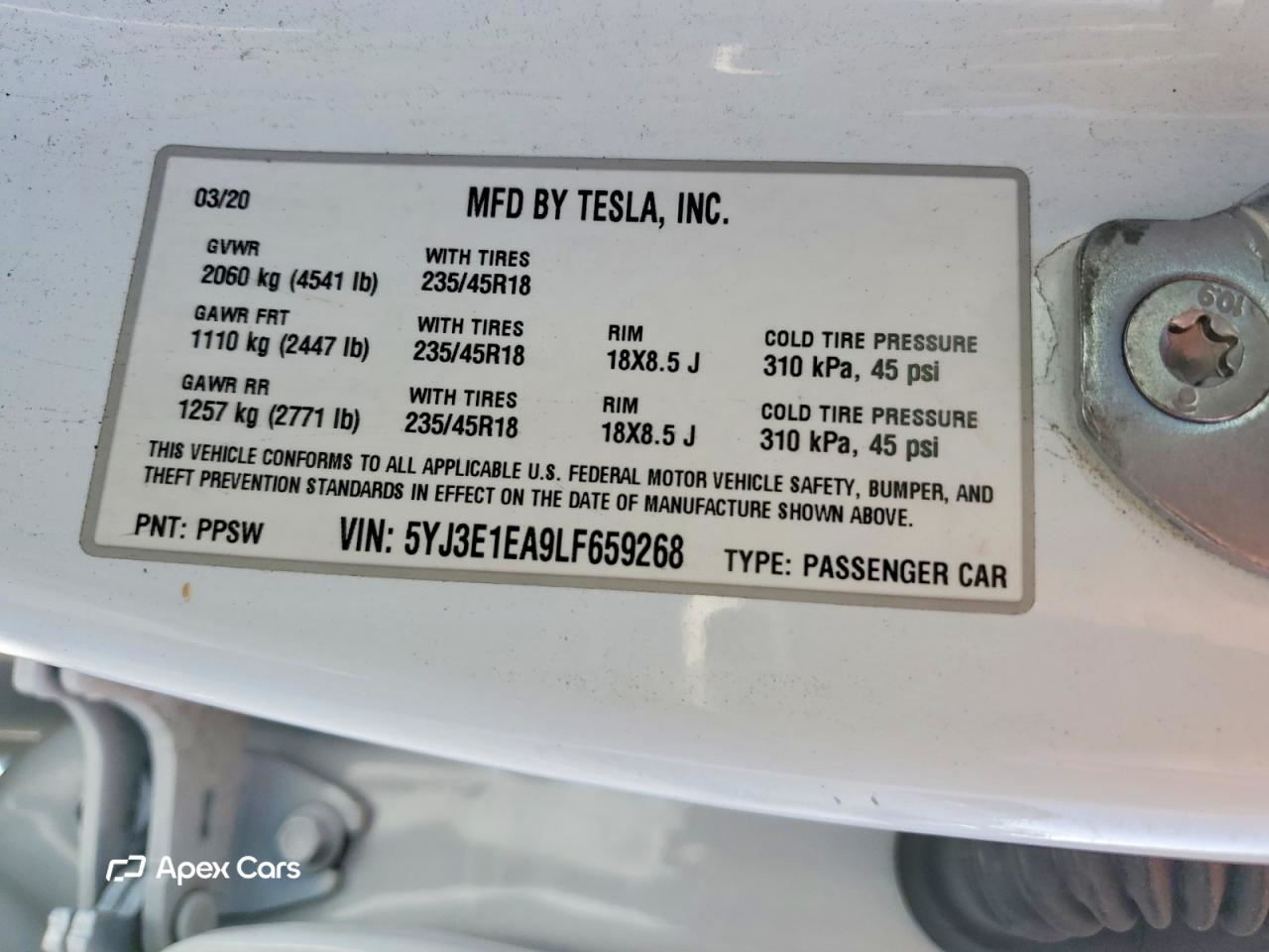 Tesla Model 3 2020
