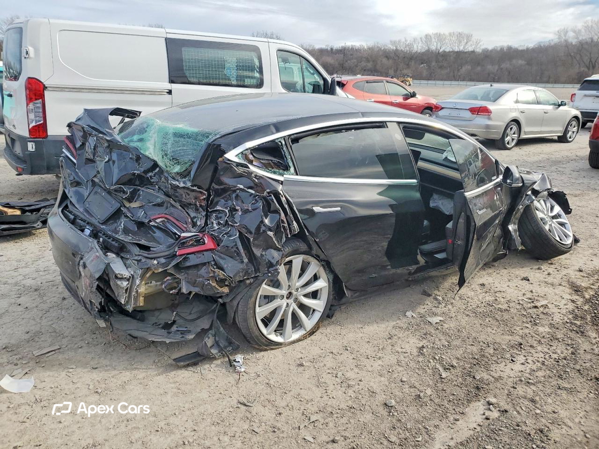 Tesla Model 3 2020