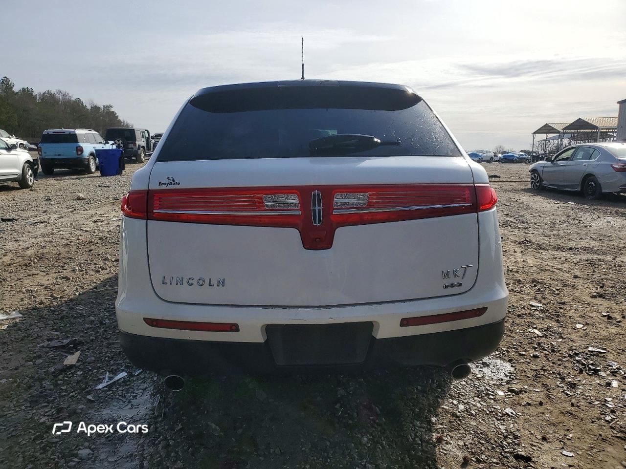 Lincoln MKT 2014