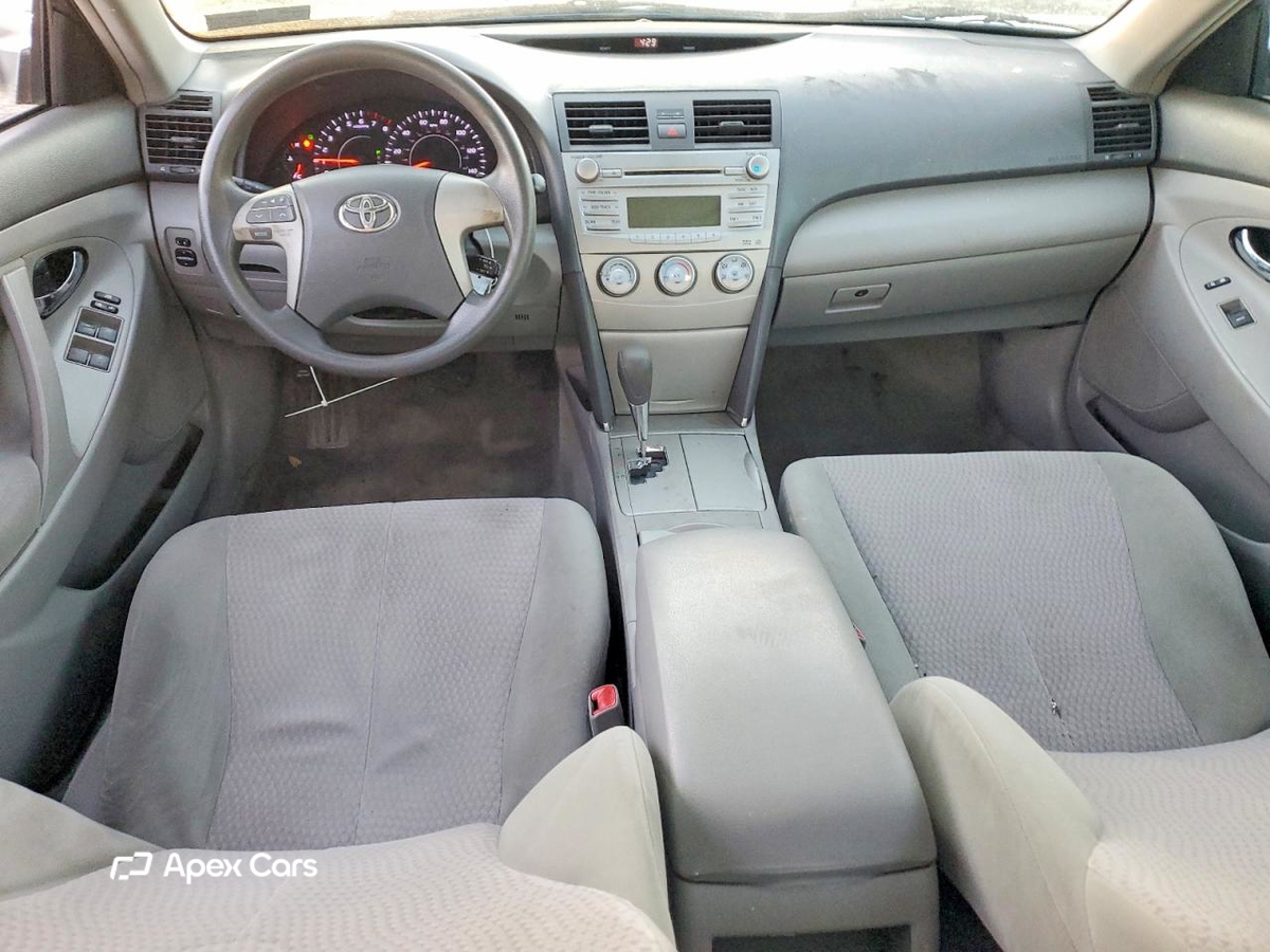Toyota Camry 2011