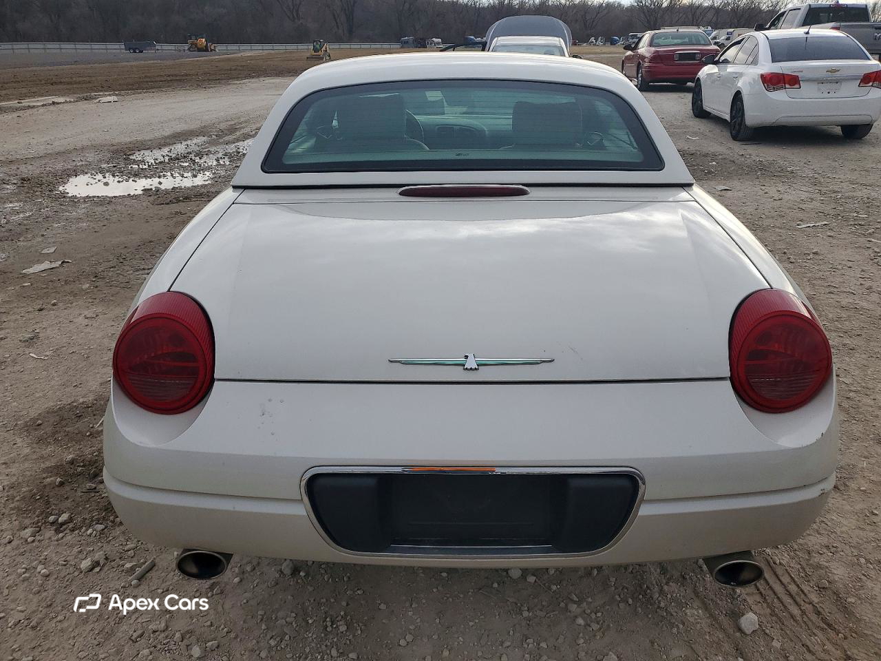 Ford Thunderbird 2005