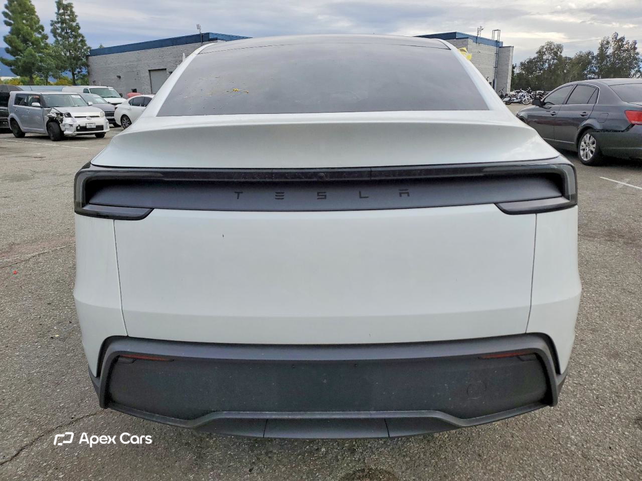 Tesla Model Y 2026