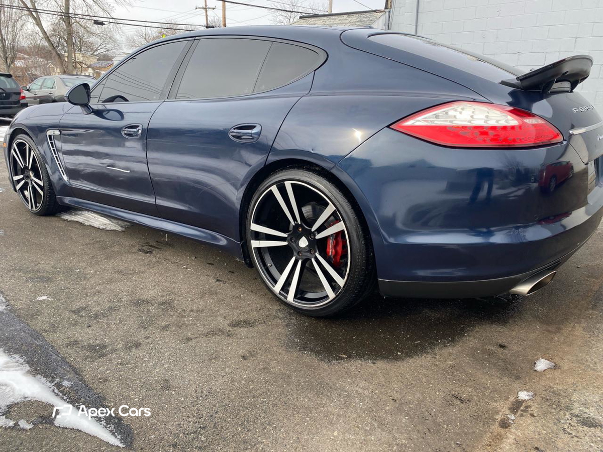 Porsche Panamera 2012