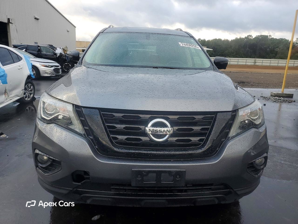 Nissan Pathfinder 2018