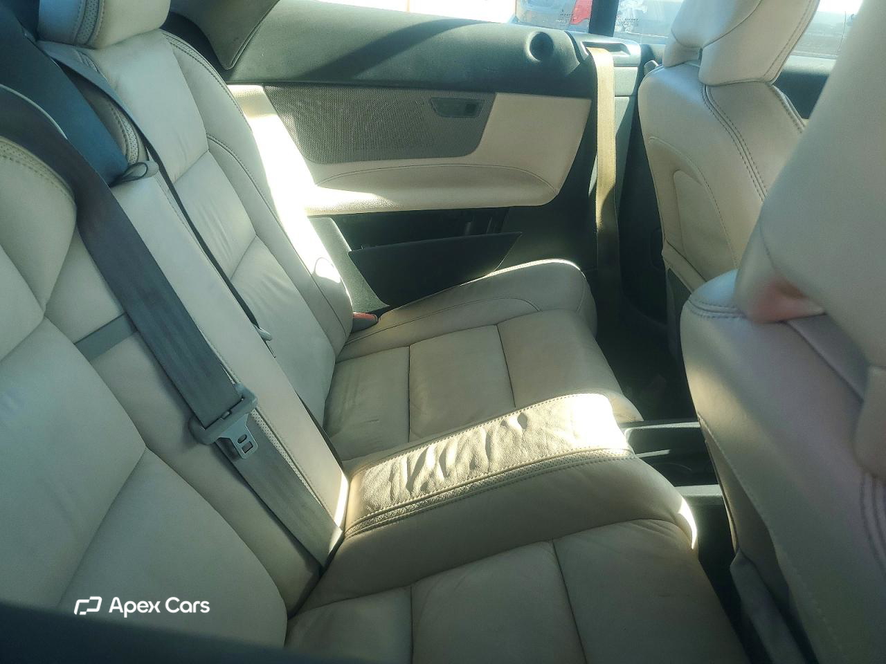 Volvo C70 2011