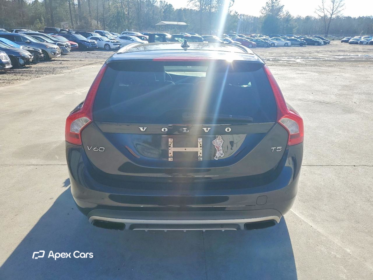 Volvo V60 2015