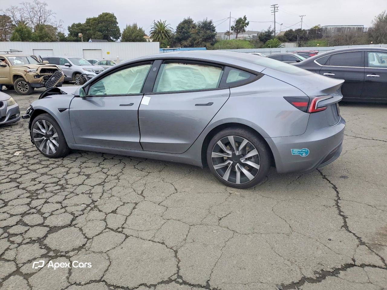 Tesla Model 3 2025
