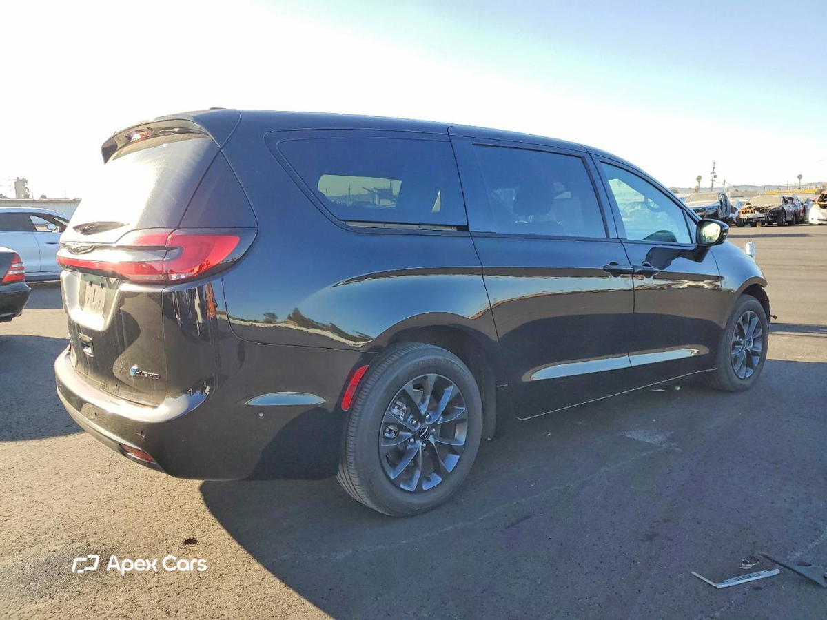 Chrysler Pacifica 2024