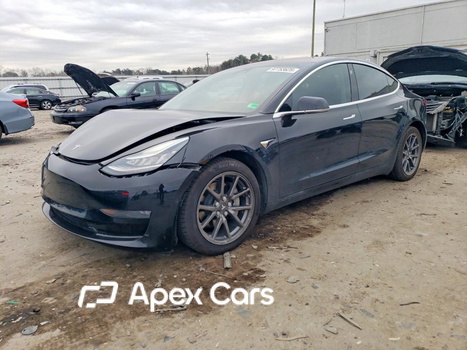 Tesla Model 3 2018 - Image 1 of 12