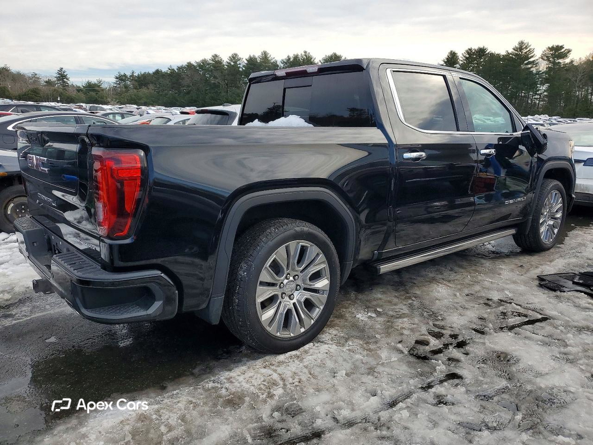 GMC  2022