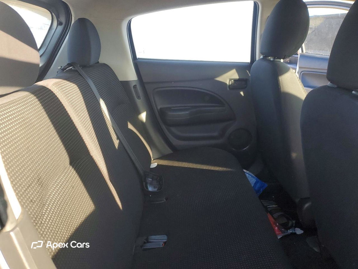 Mitsubishi Mirage 2015