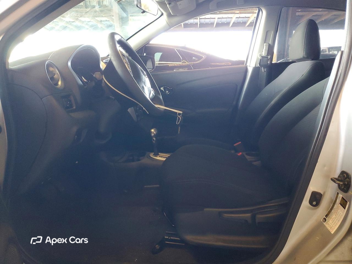 Nissan Versa 2016