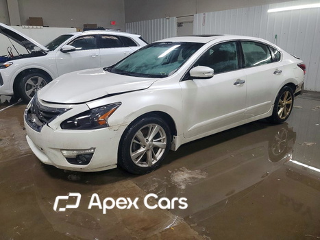 Nissan Altima 2015 - Zdjęcie 1 z 13