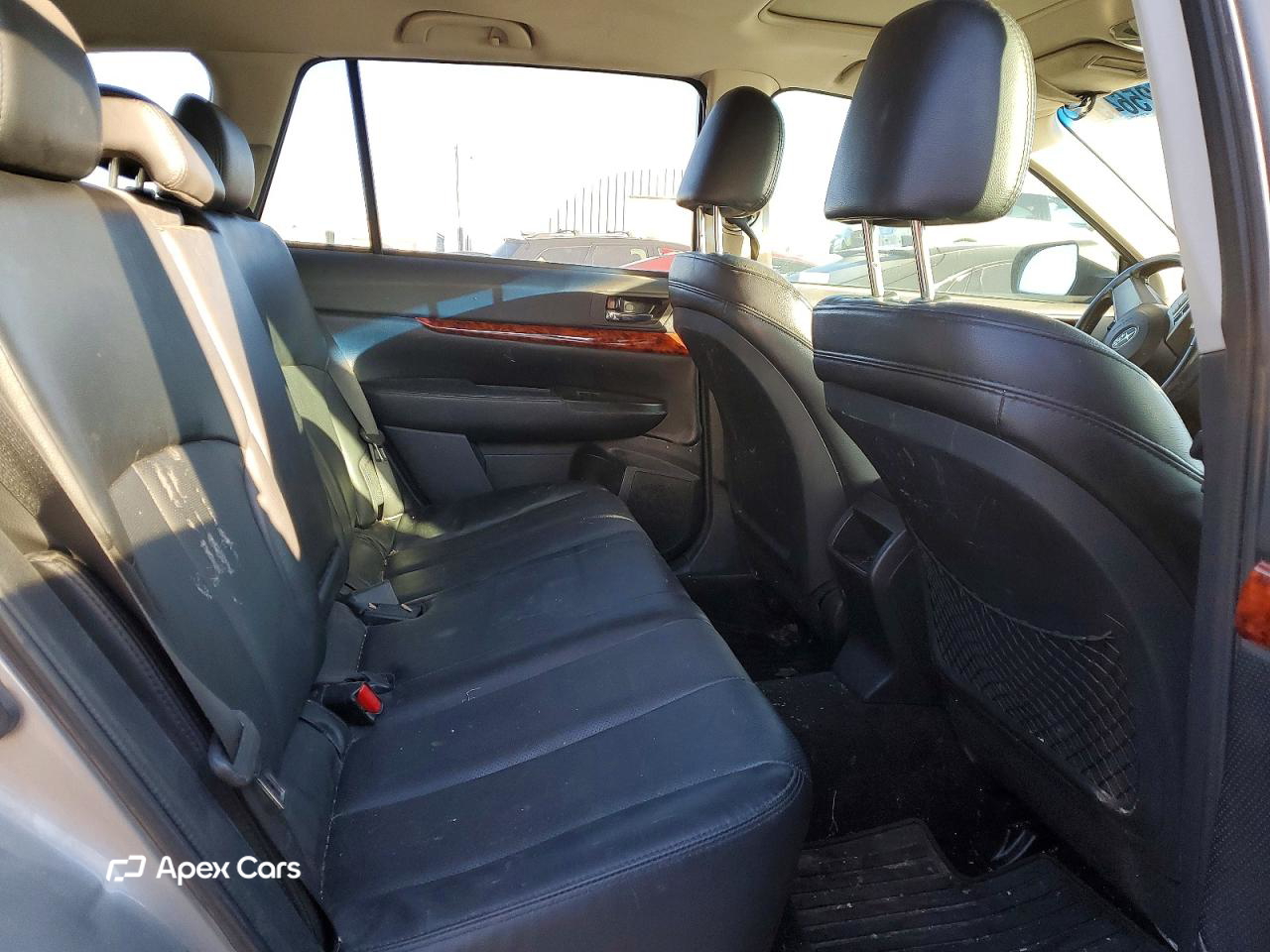 Subaru Outback 2011