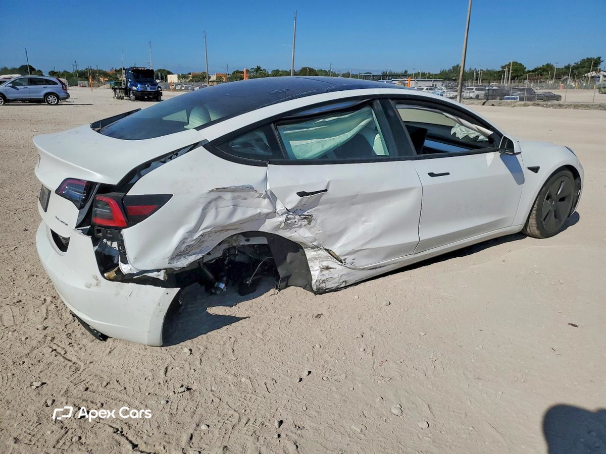 Tesla Model 3 2021