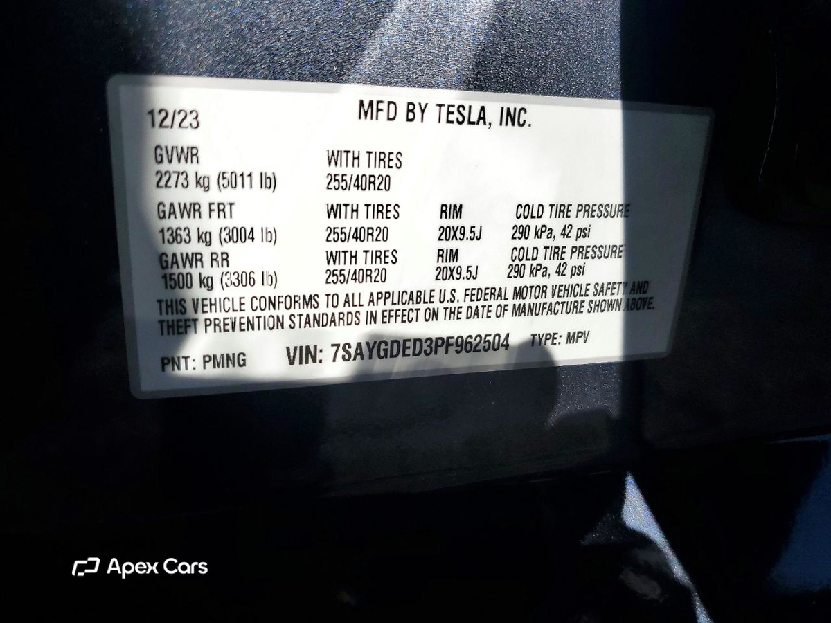 Tesla Model Y 2023
