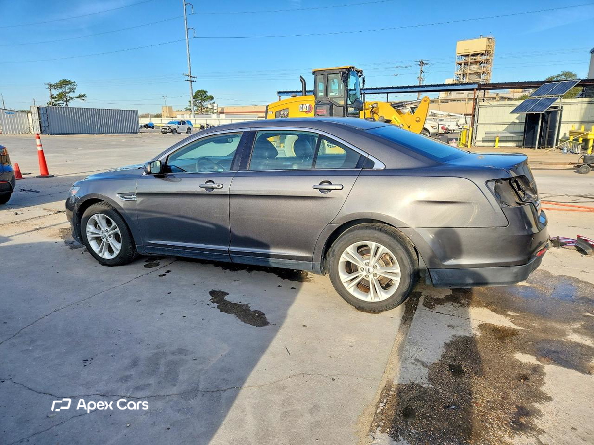 Ford Taurus 2015