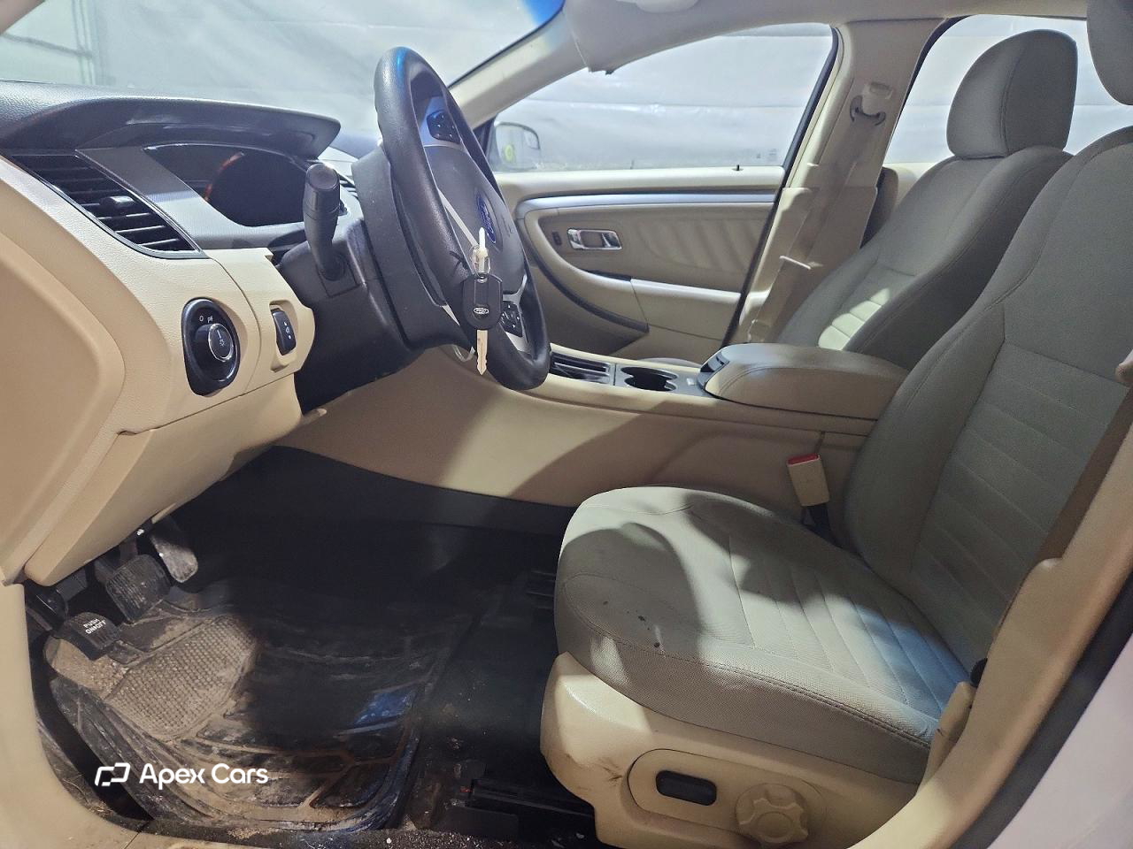 Ford Taurus 2016