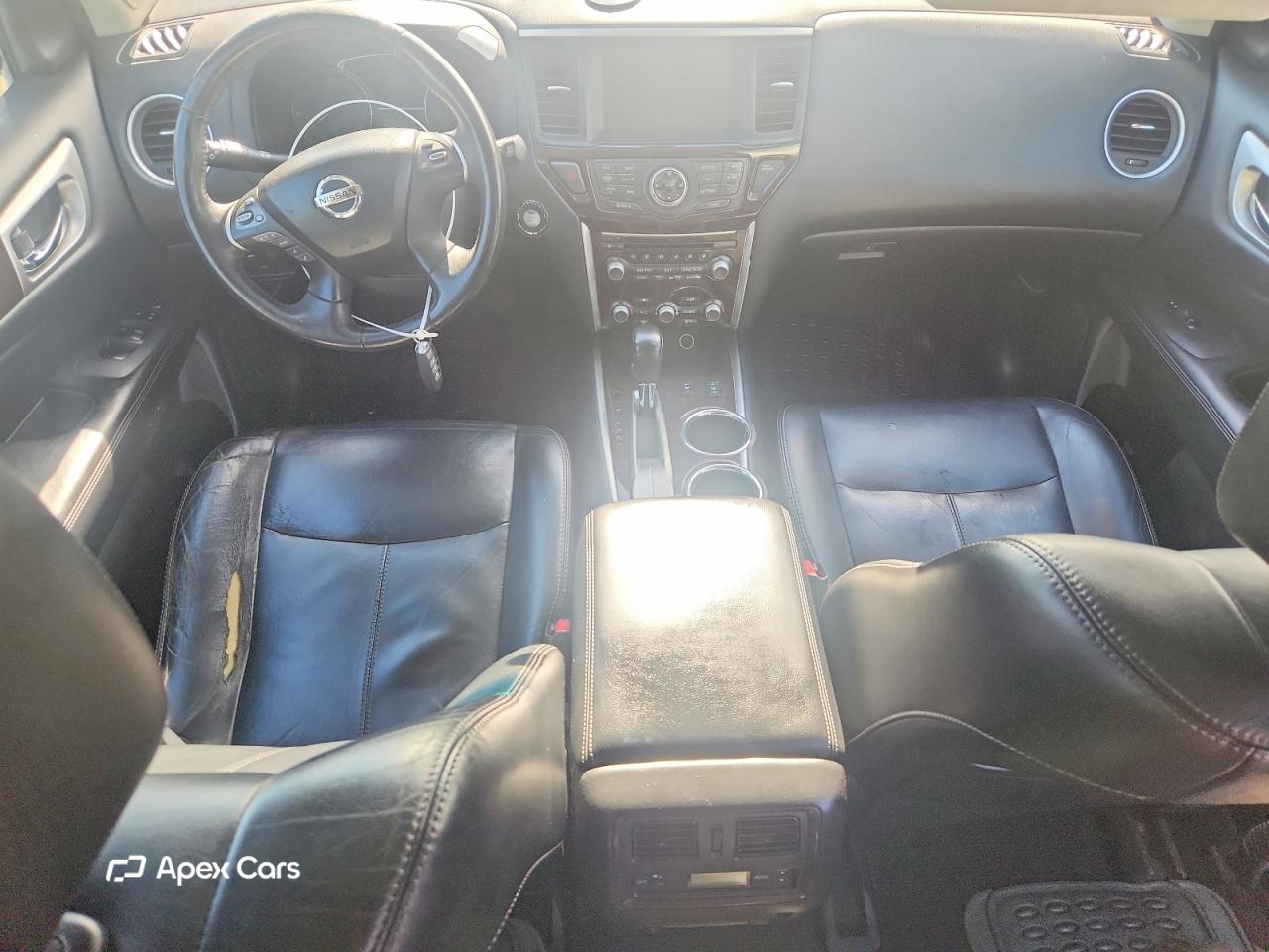 Nissan Pathfinder 2014