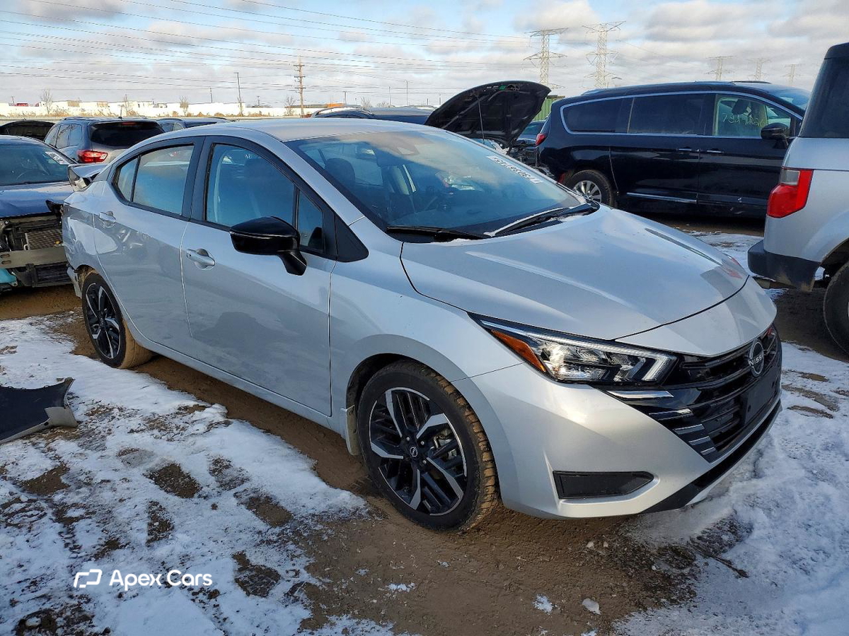 Nissan Versa 2024