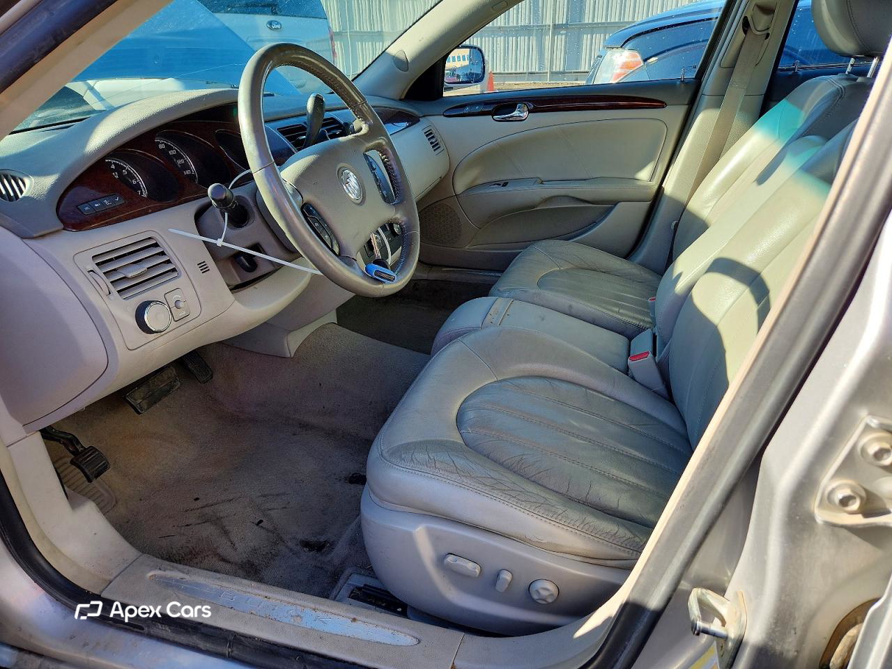 Buick Lucerne 2011